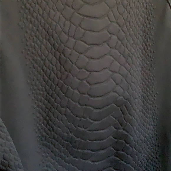 Sally Lapointe snake skin black jersey t-shirt sz4 - Picture 3 of 7